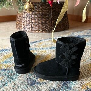 Koolaburra by UGG Black Suede Boots